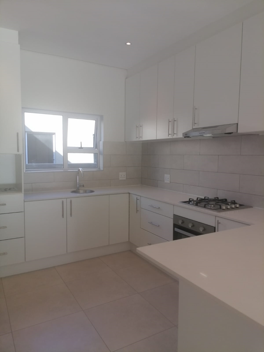 3 Bedroom Property for Sale in Somerset Lakes Western Cape